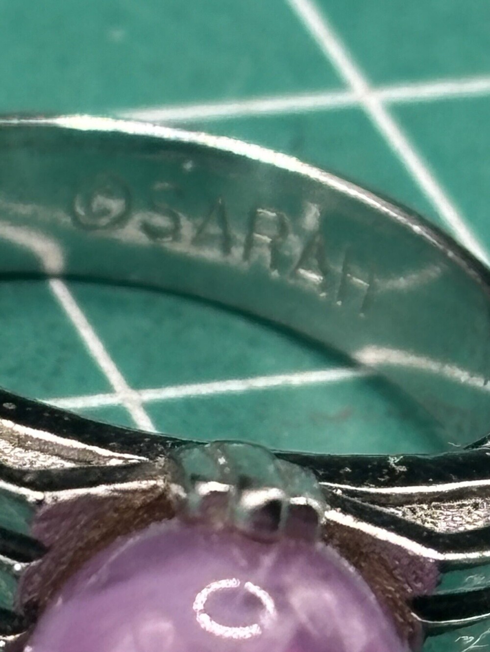 VTG Sarah Coventry Purple Ball & Silvertone Silver Tone Adjustable Ring 7 3/4 - Picture 3 of 5